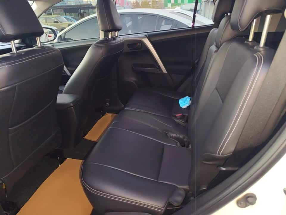 Toyota RAV4 Rongfang