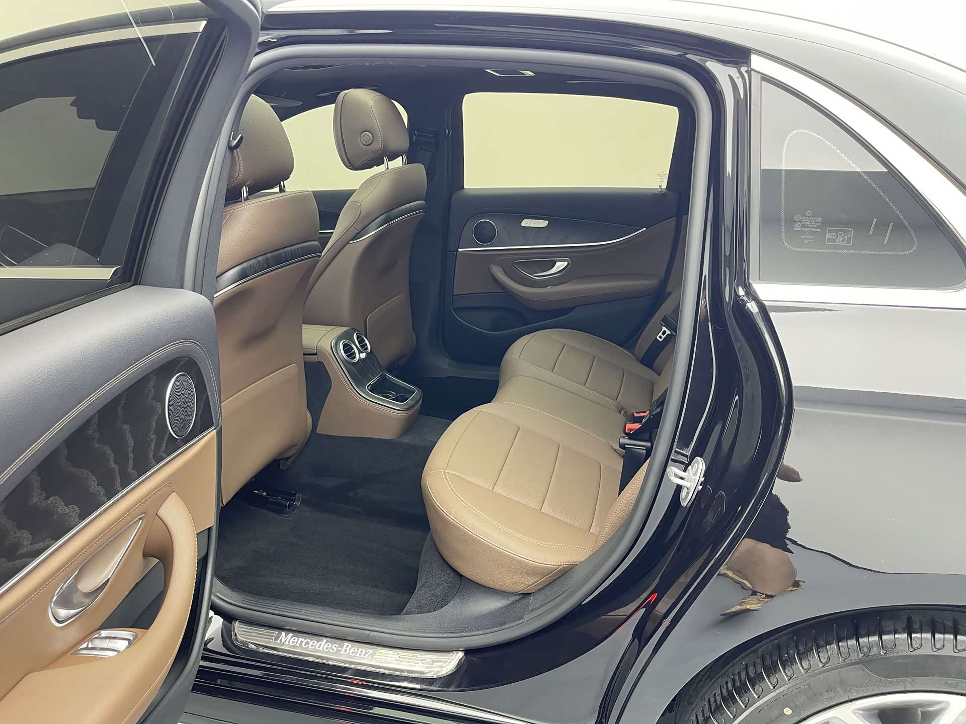 Mercedes-Benz E-Class, 2020 16