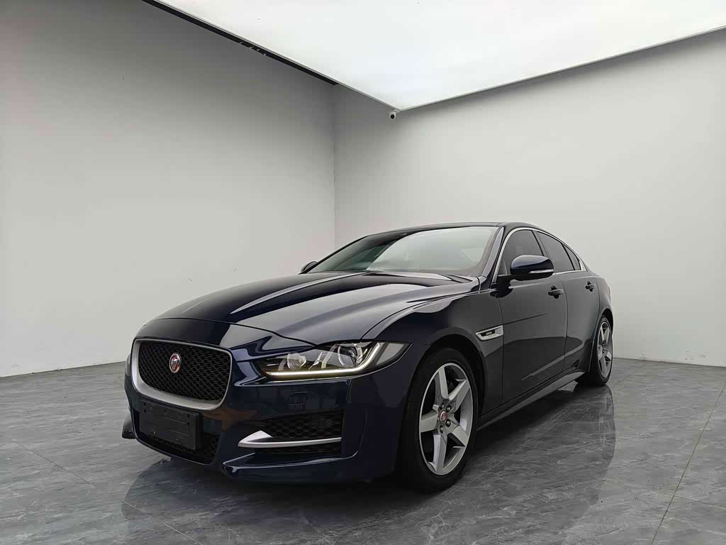 Jaguar XE 2017 2.0T 200PS R-Sport
