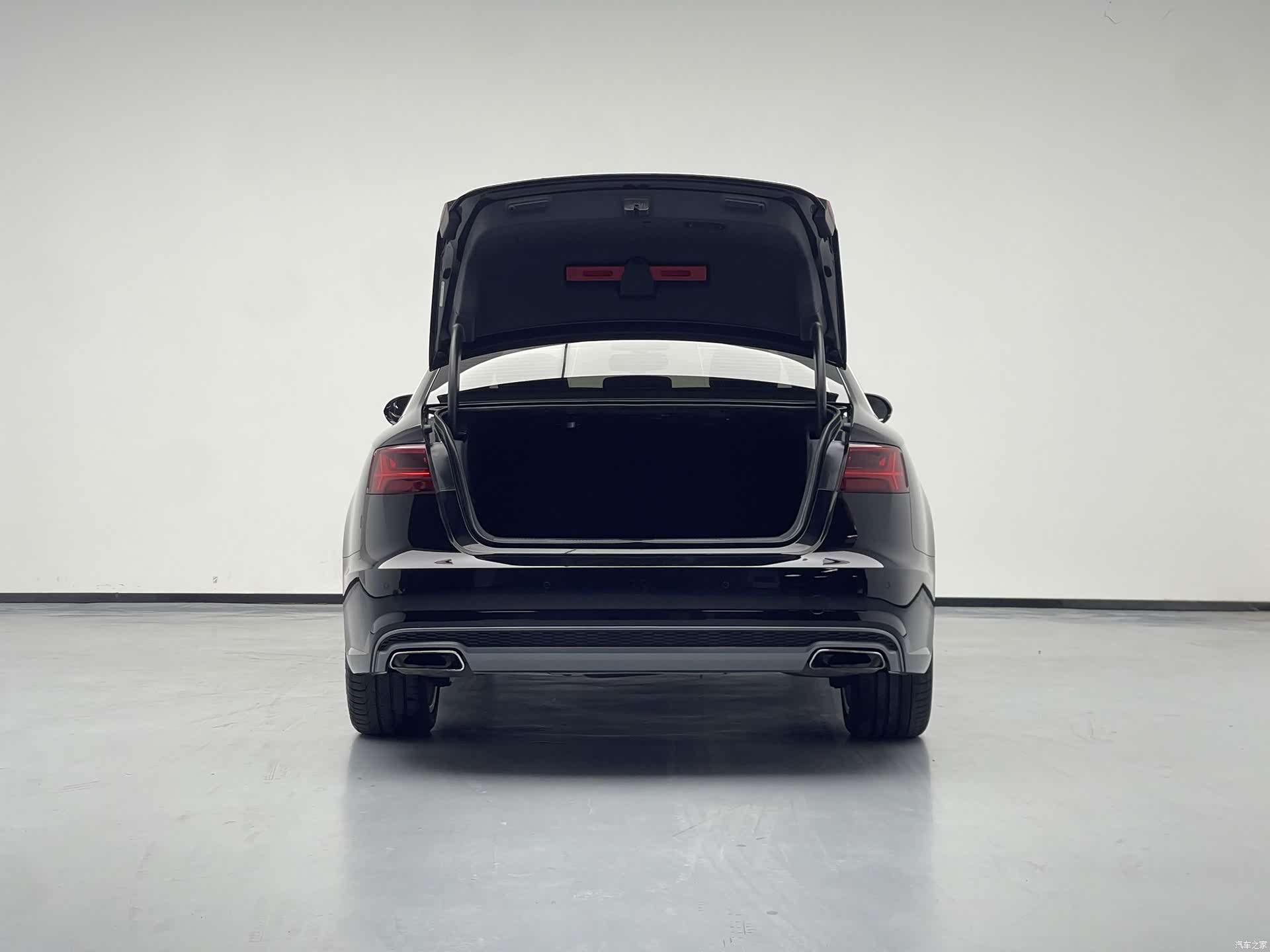 Audi A6L, 2019 16