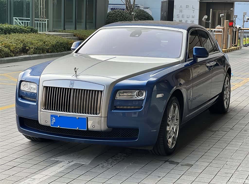 Rolls-Royce Ghost, 2012 1