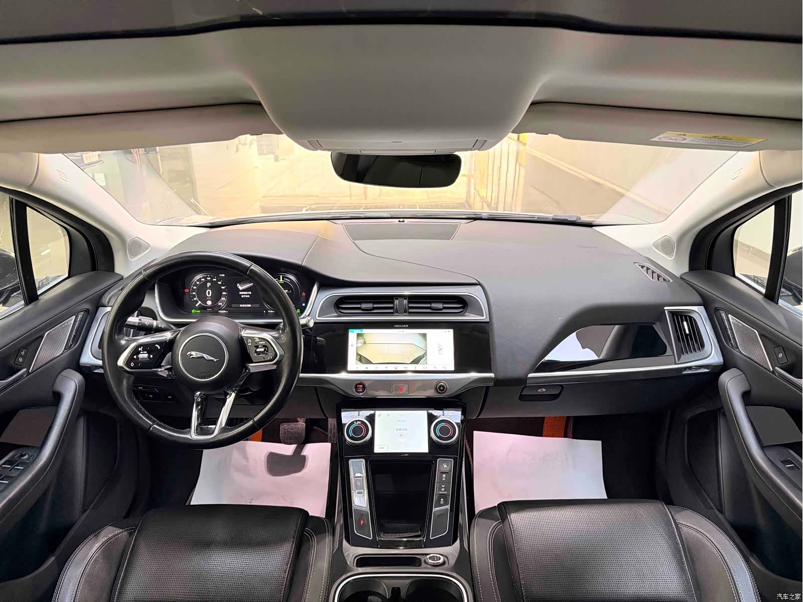 Jaguar I-PACE, 2019 все фото