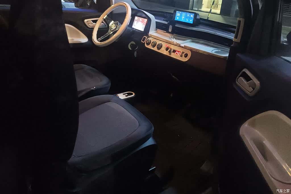 Wuling MINIEV, 2020 8