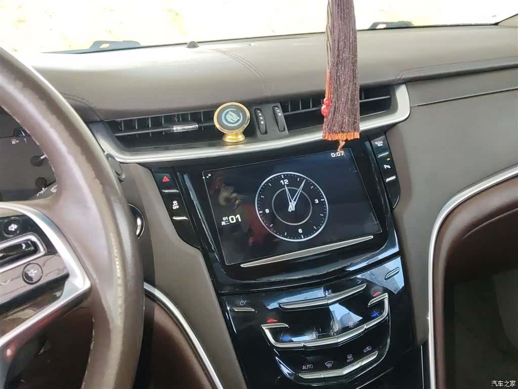 Cadillac XTS, 2015 13