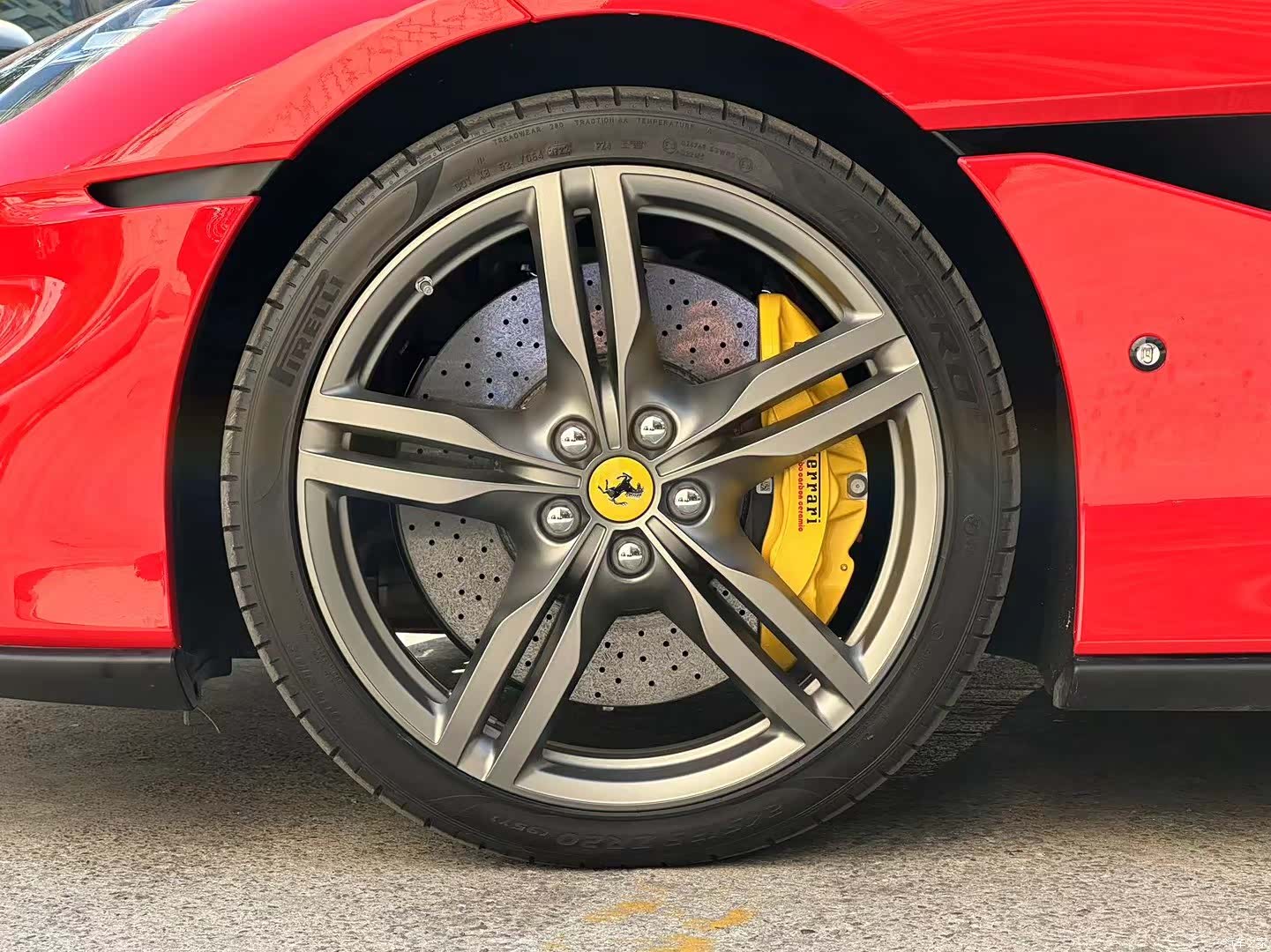 Ferrari Portofino, 2019 9