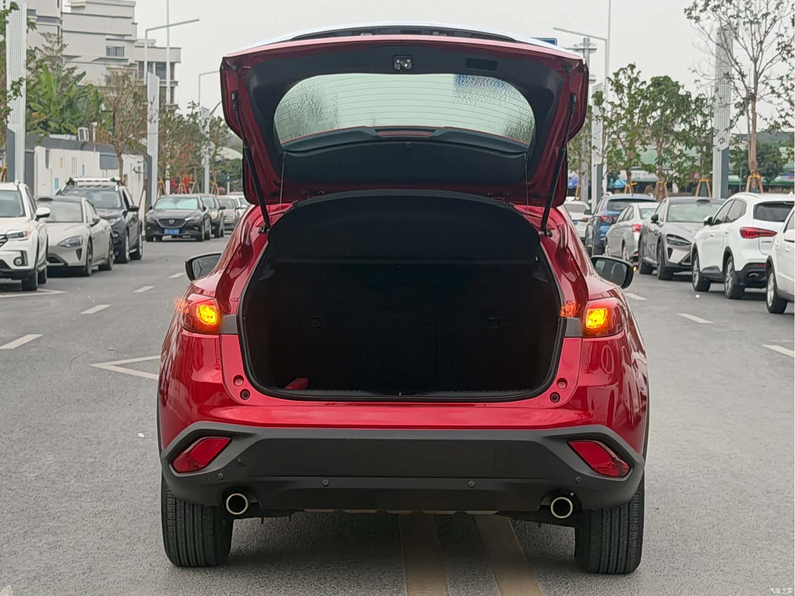 Mazda CX-4, 2019 8