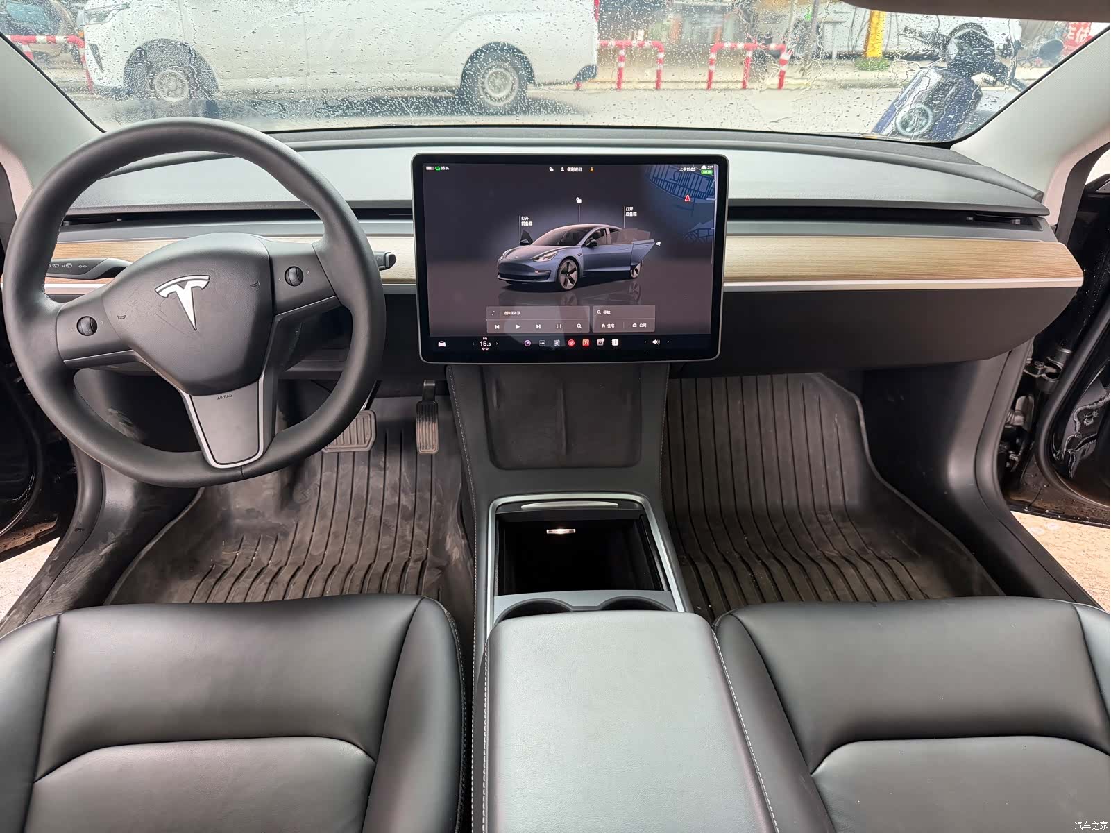 Tesla Model 3, 2023 10