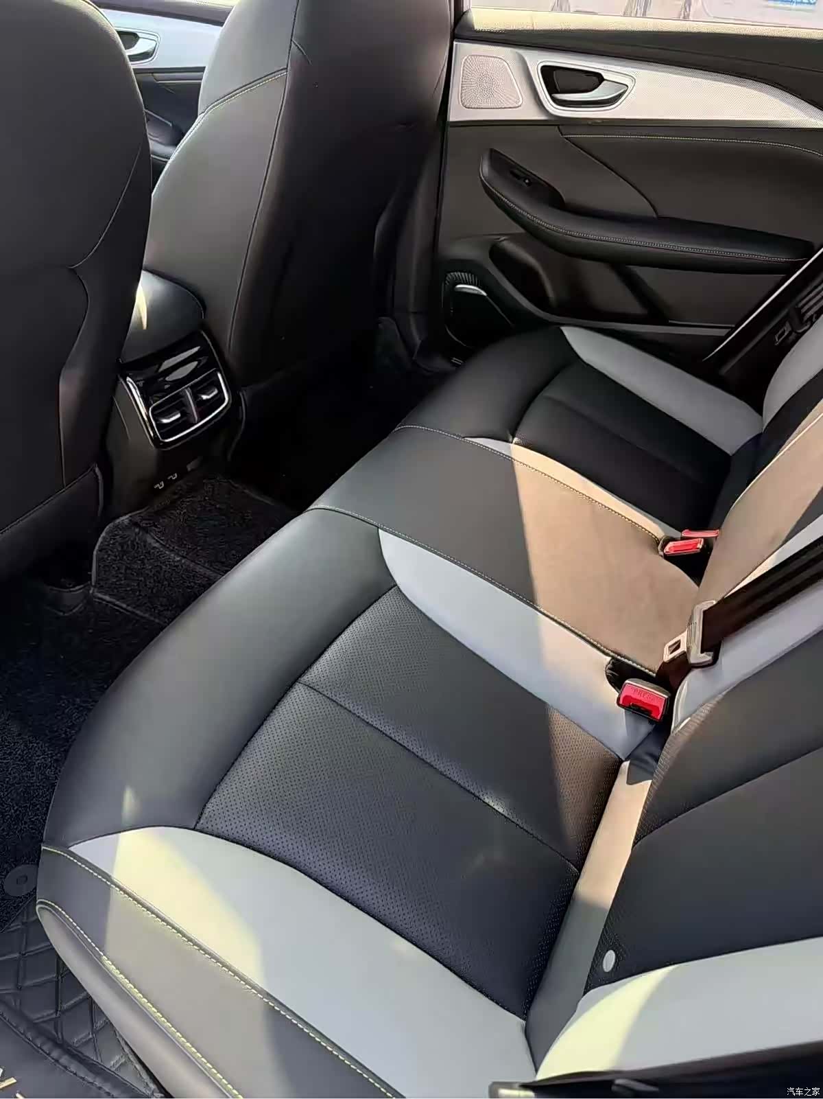 Roewe i6, 2021 все фото