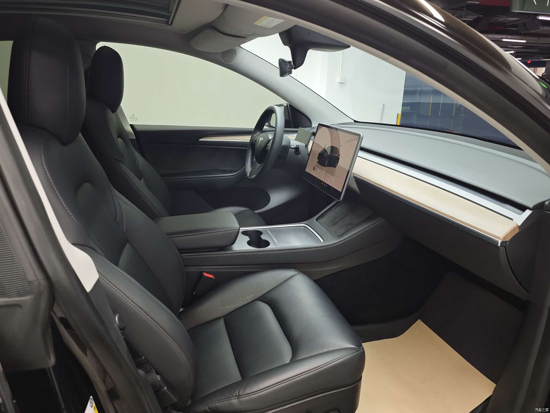 Tesla Model Y, 2022 8