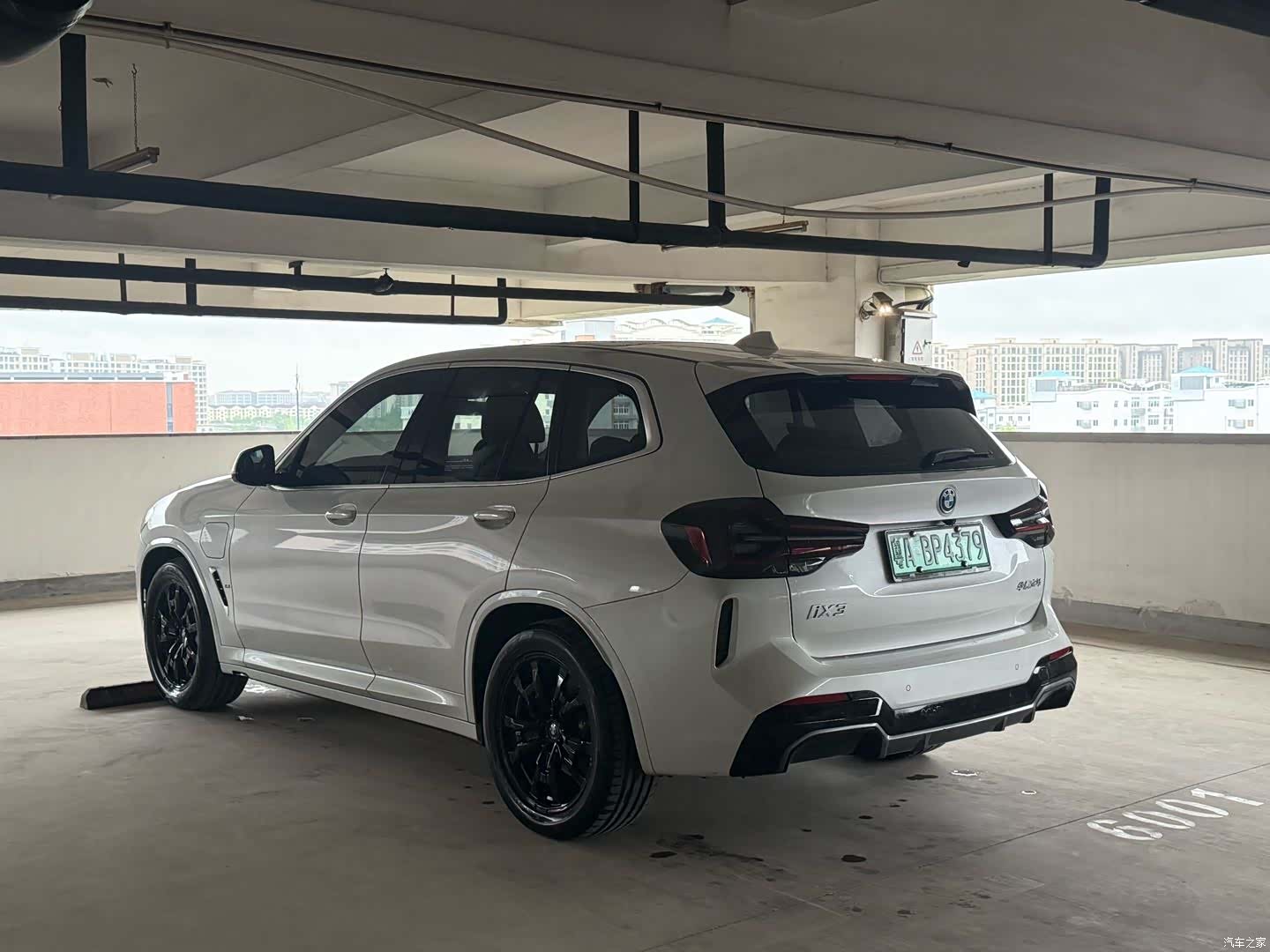 BMW iX3, 2024 6