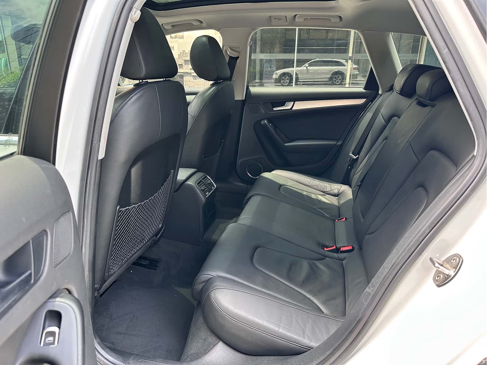 Audi A4, 2014 8