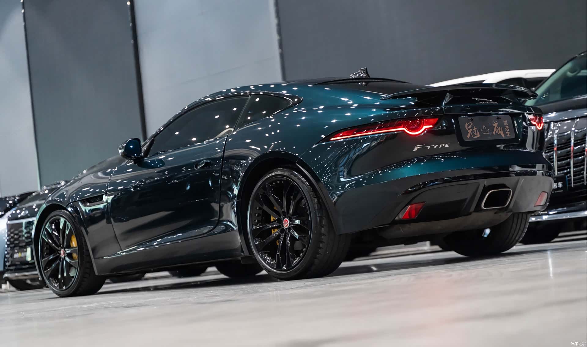 Jaguar F-TYPE, 2019 все фото