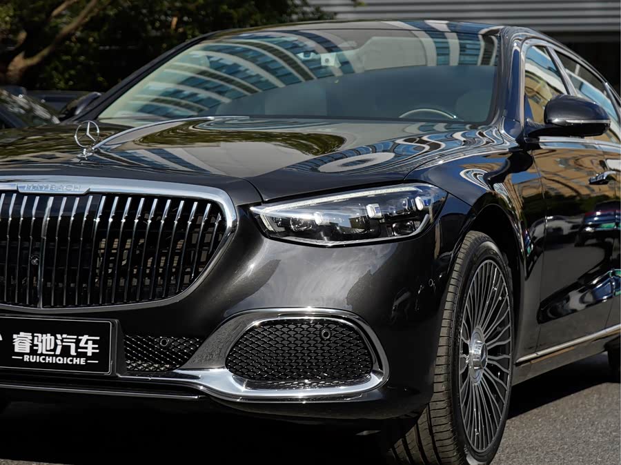 Mercedes-Benz Maybach S-Class 2022, фото 6