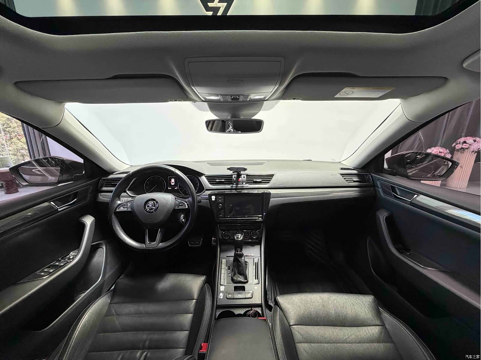 Skoda Superb, 2017 6