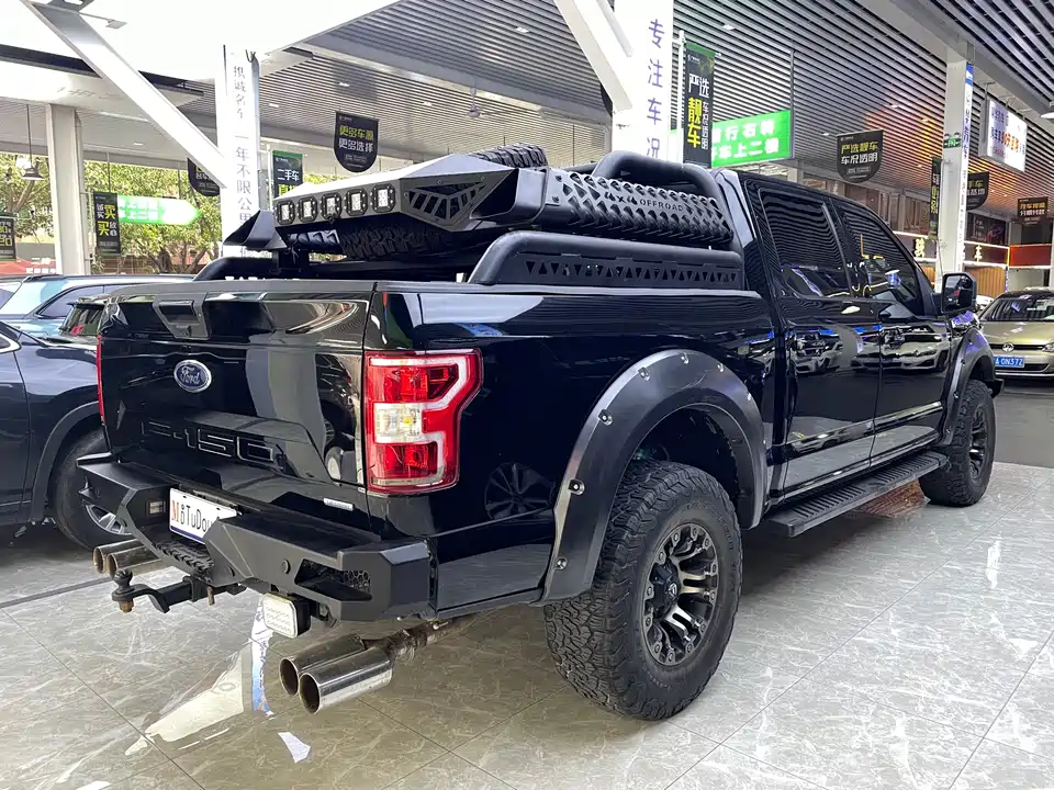 Ford F-150 Raptor
