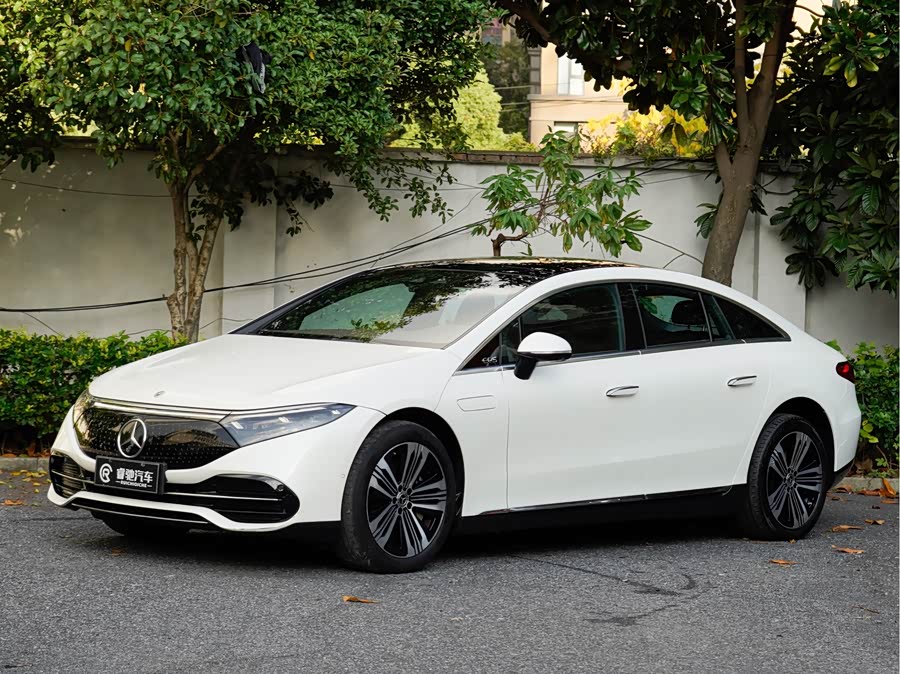 Mercedes-Benz EQS 2023, фото 1