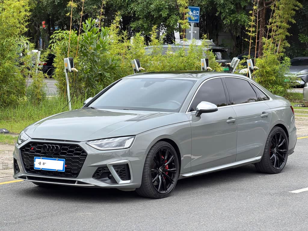 Audi S4