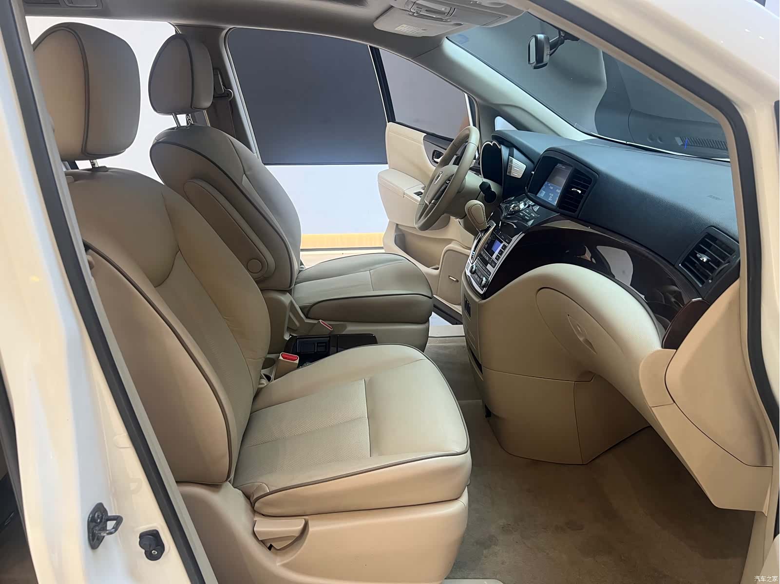 Nissan SL, 2016 23