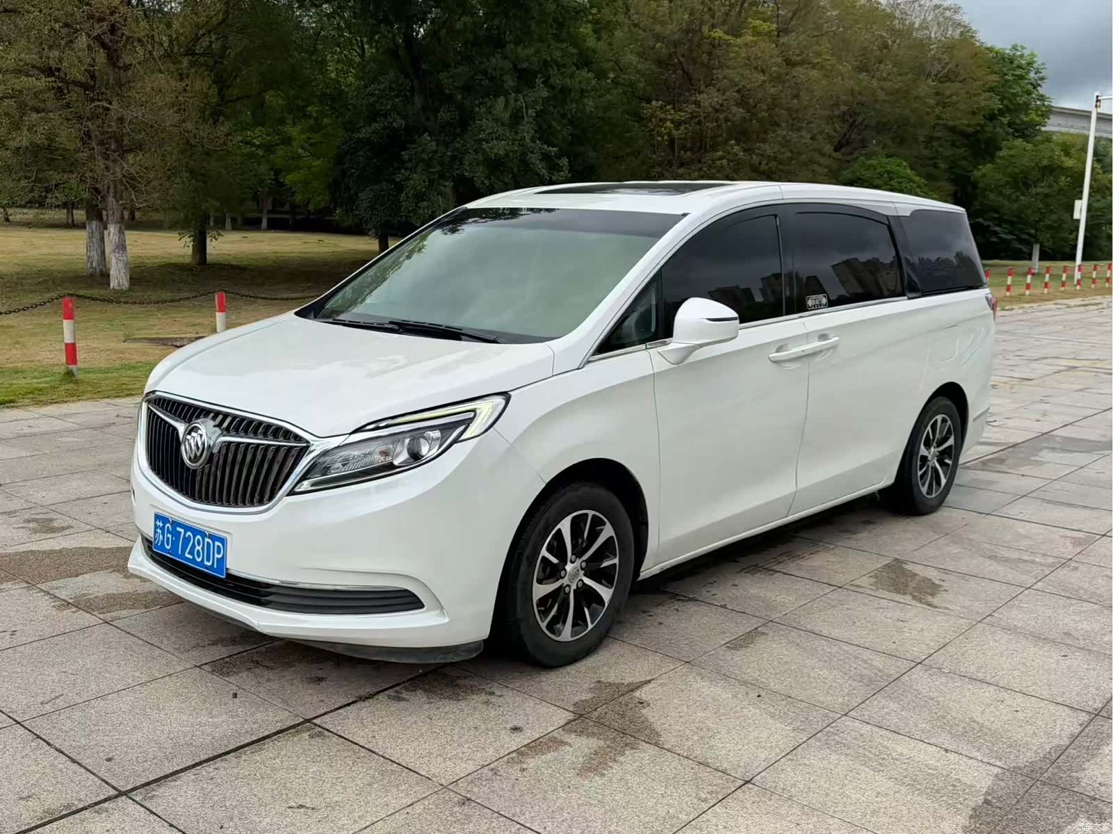 Buick GL8, 2018 1