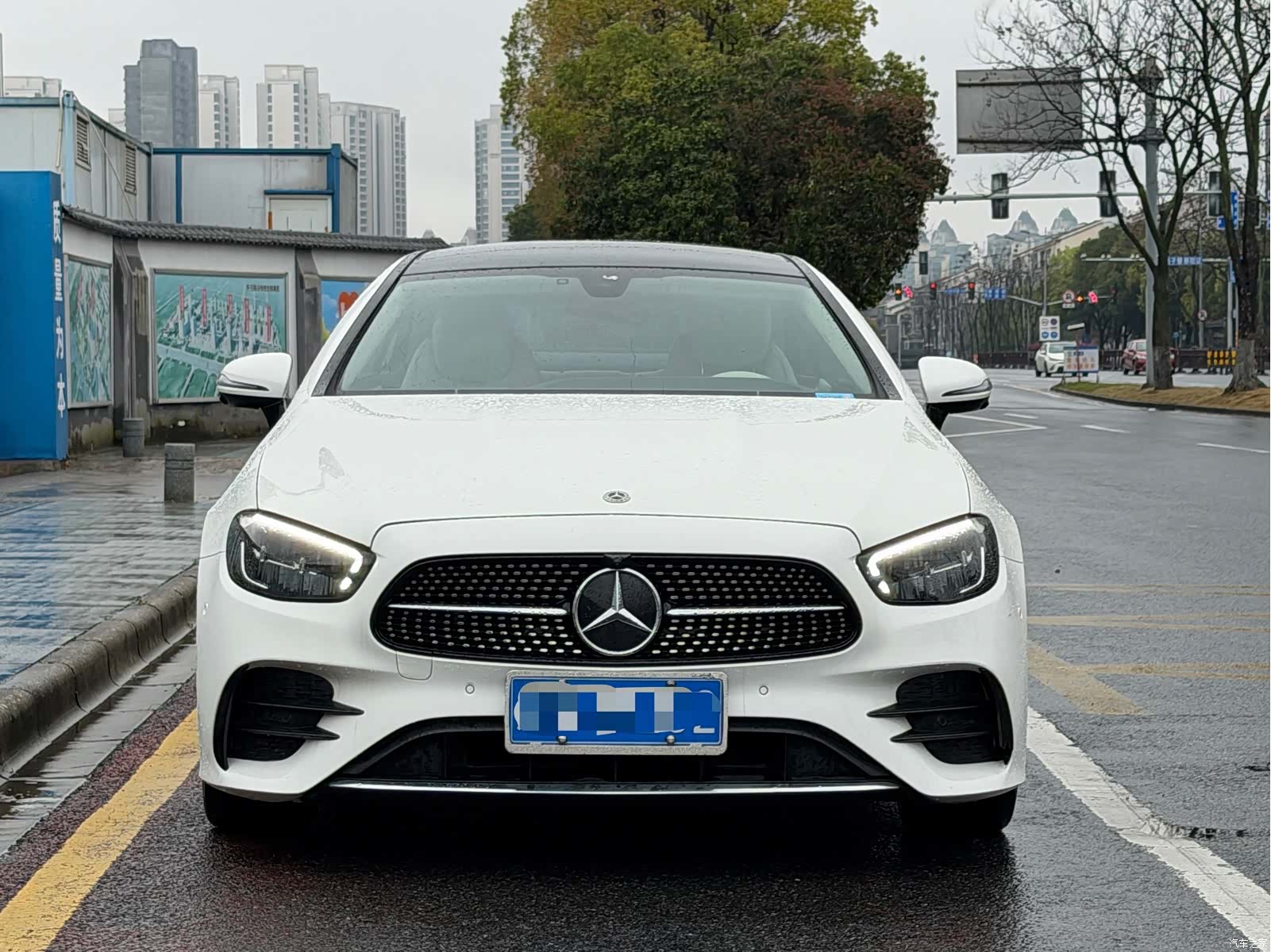 Mercedes-Benz E-Class, 2022 2