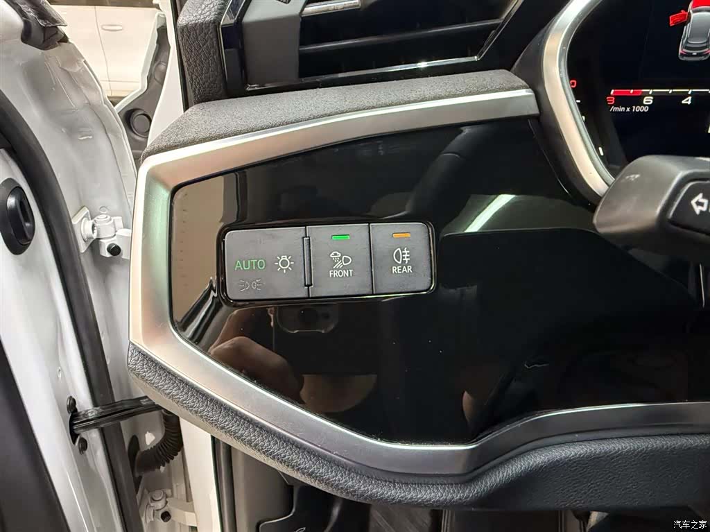 Audi Q3, 2023 20