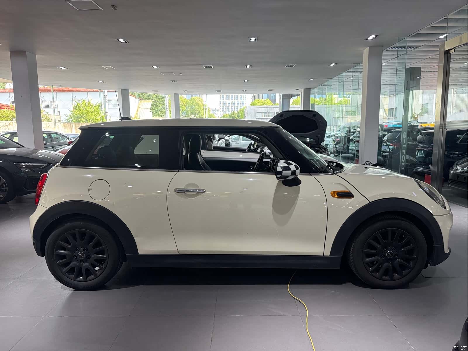 Mini ONE+, 2014 4