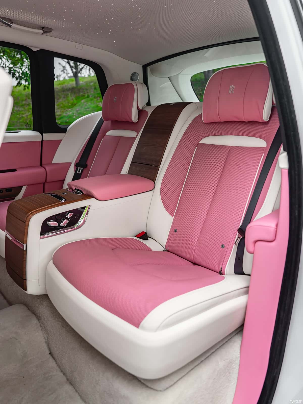 Rolls-Royce Cullinan, 2025 9