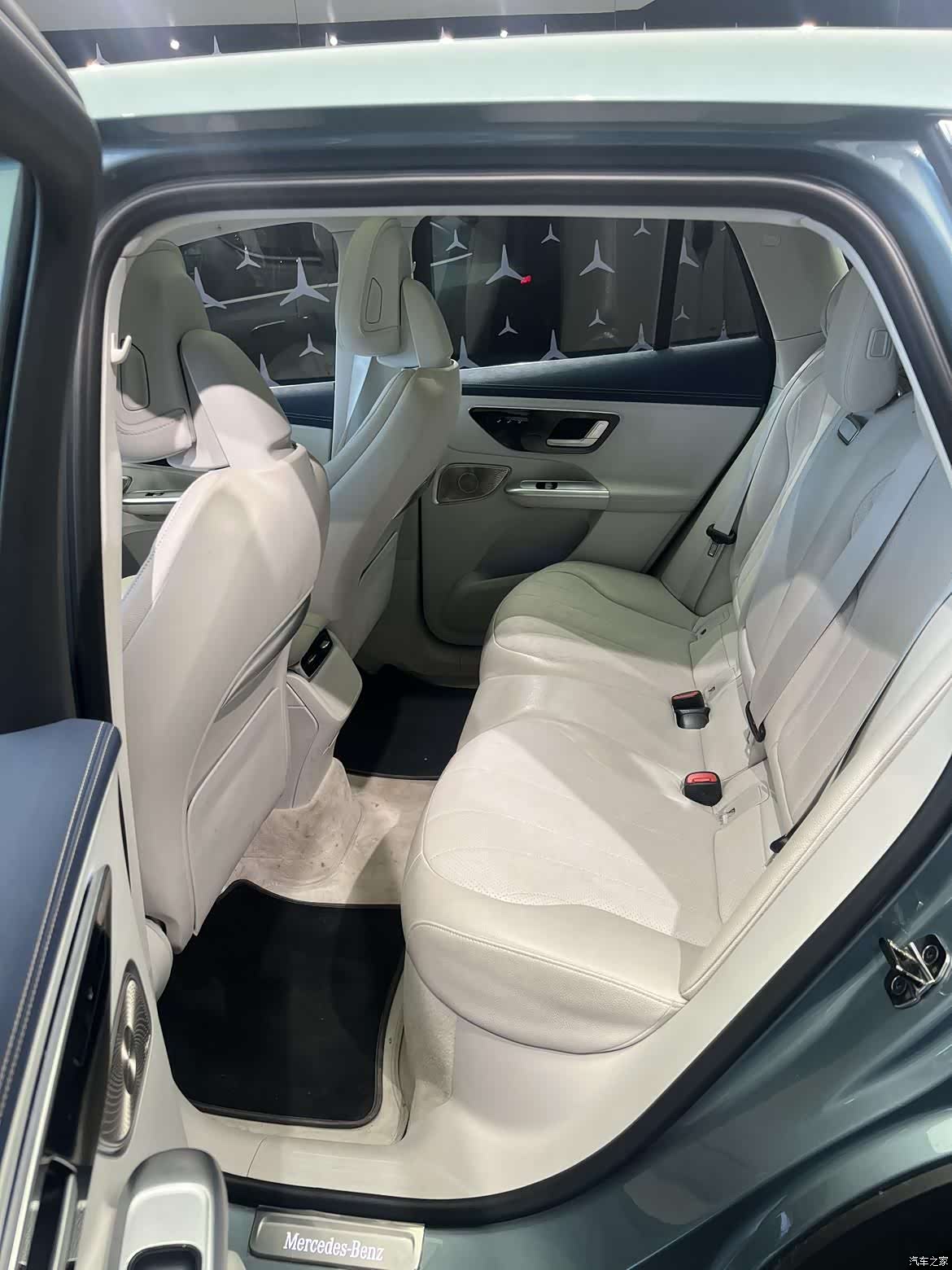Mercedes-Benz EQE, 2024 8
