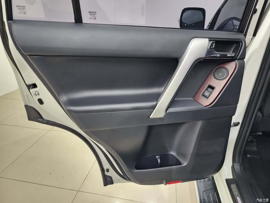Toyota Prado, 2016 7