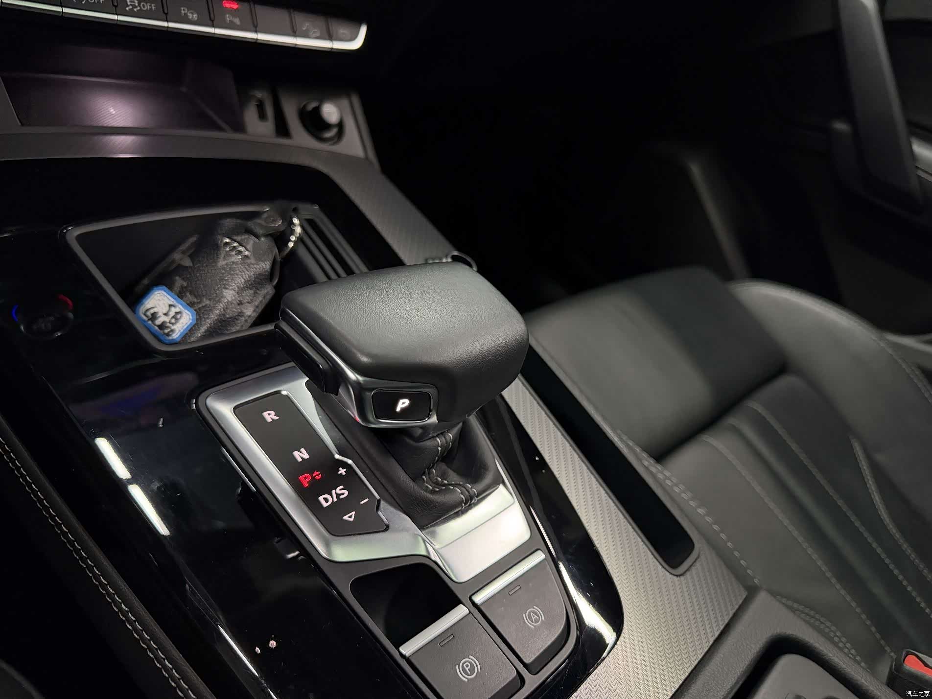 Audi Q5L, 2022 14