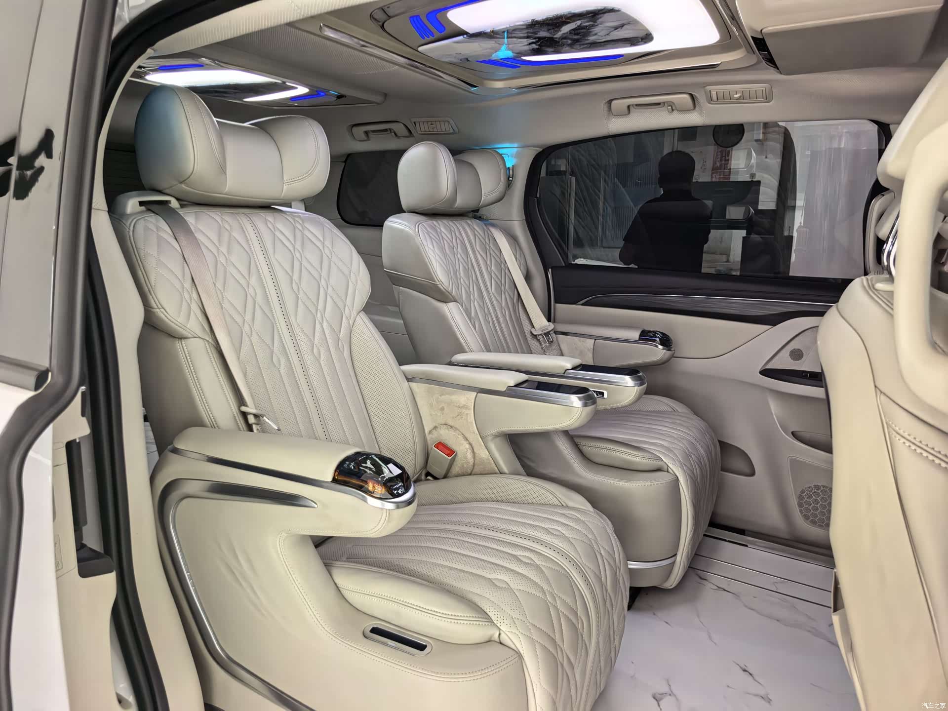 Buick GL8, 2023 13