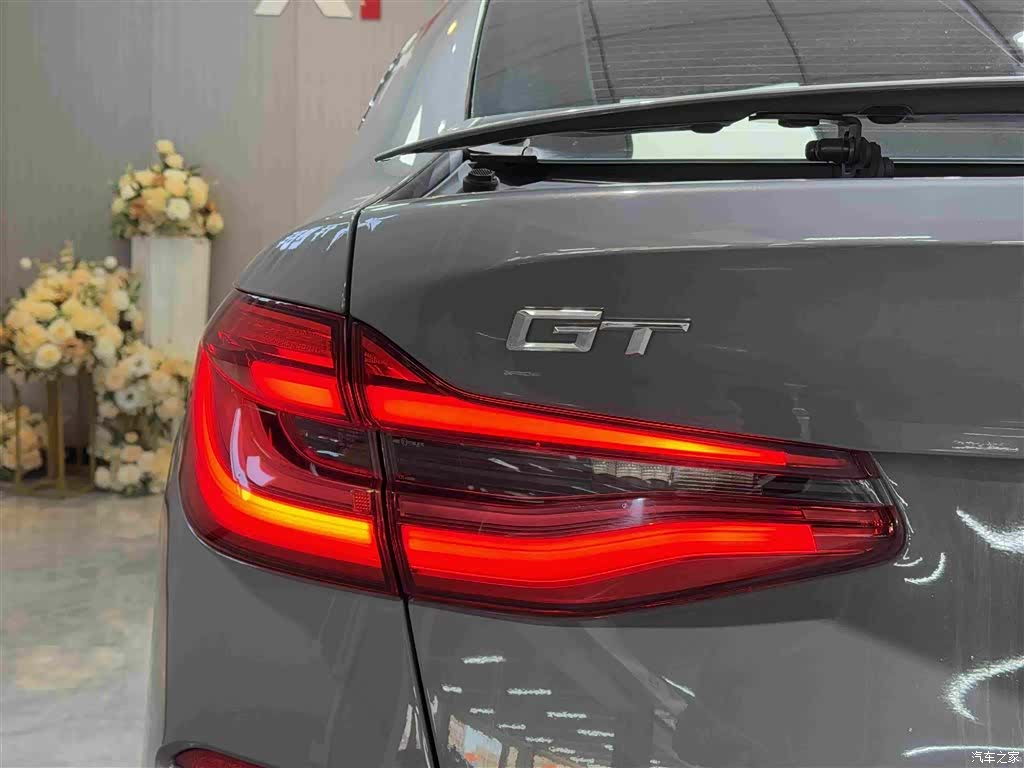 BMW 6 Series GT, 2022 25