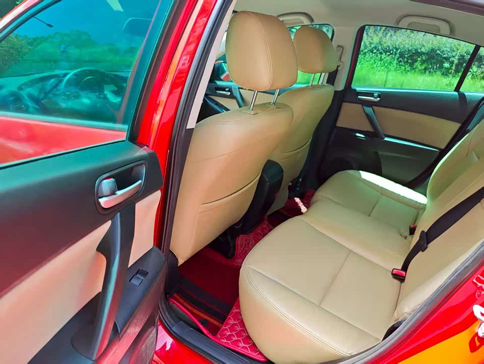 Mazda 3 star Cheng