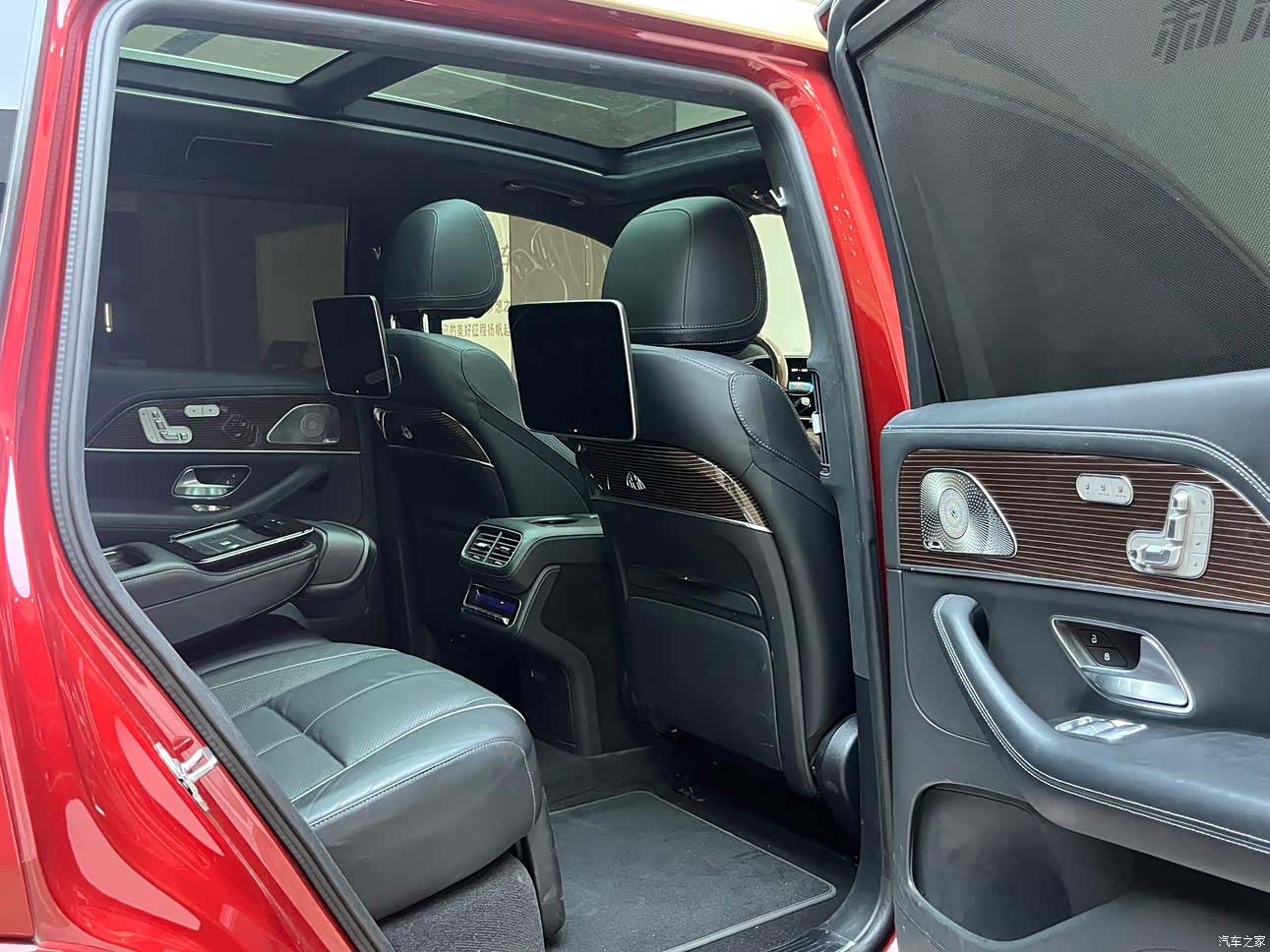 Maybach GLS, 2022 16
