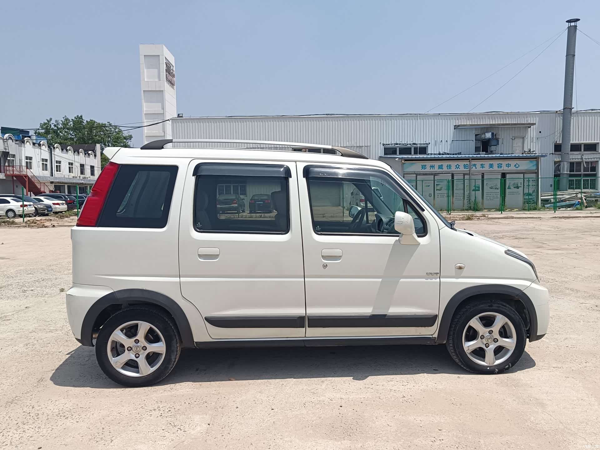Suzuki X5, 2014 4