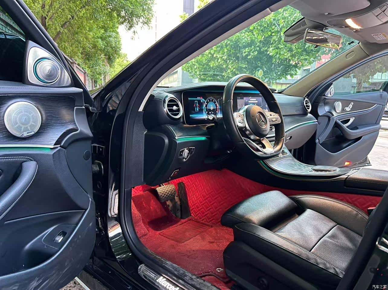 Mercedes-Benz E-Class, 2019 4