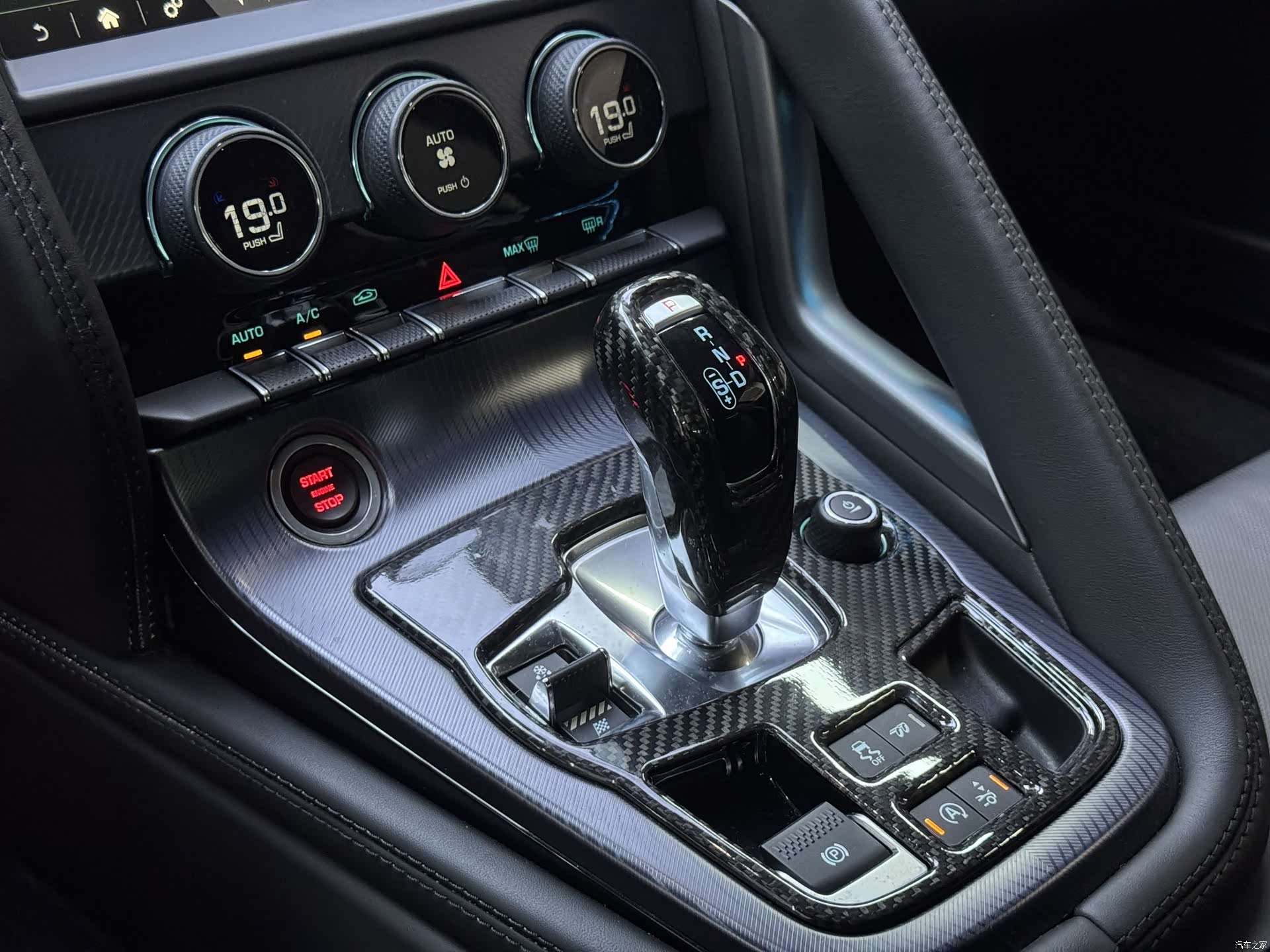 Jaguar F-TYPE, 2020 все фото