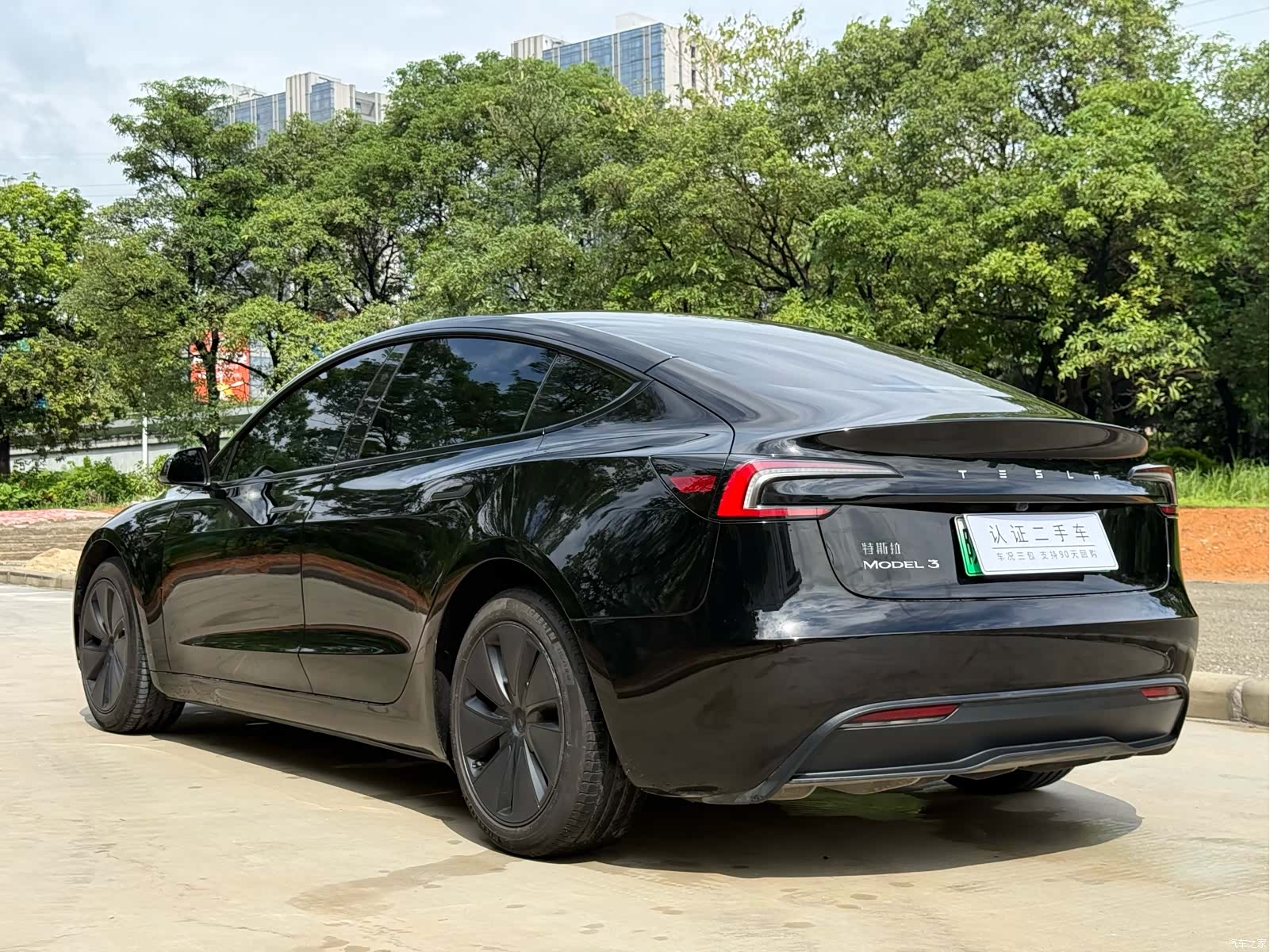 Tesla Model 3, 2023 17