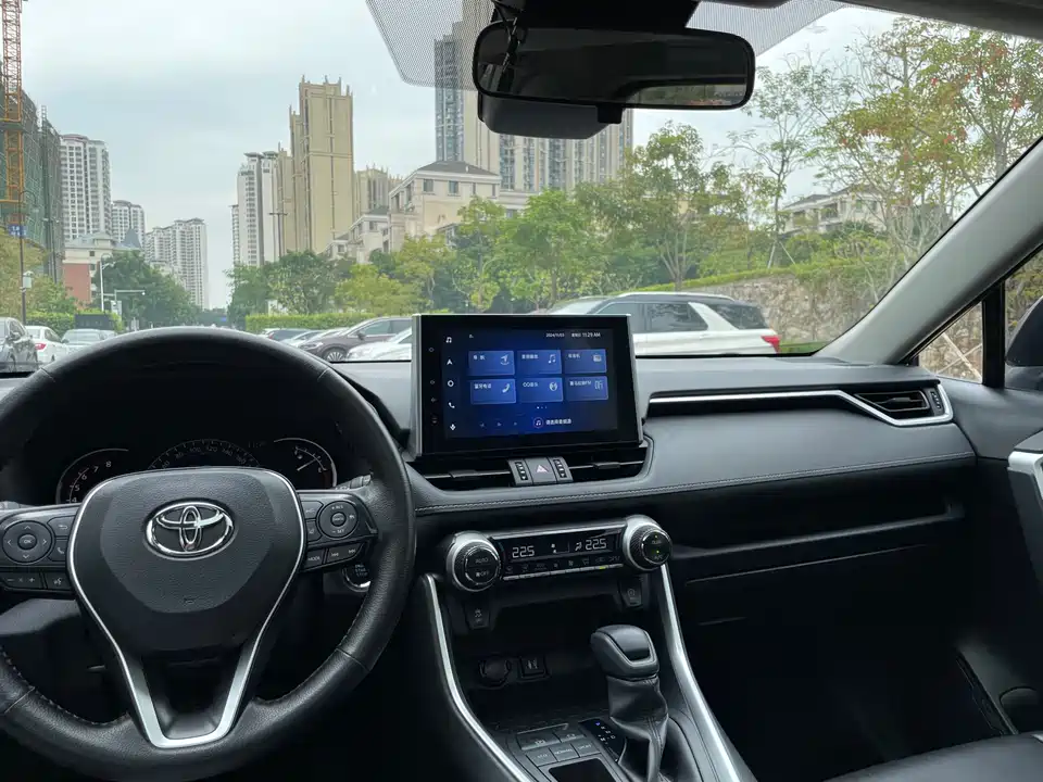 Toyota RAV4 Rongfang