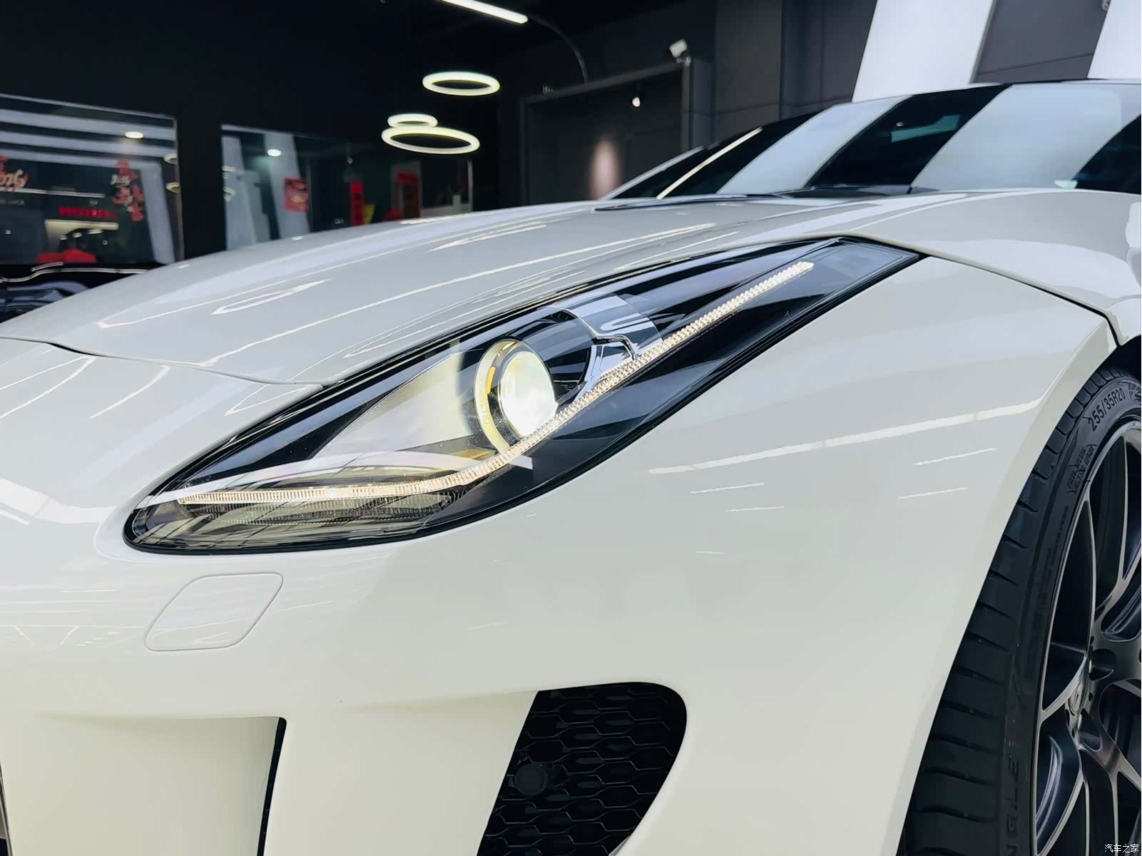 Jaguar F-TYPE, 2017 16