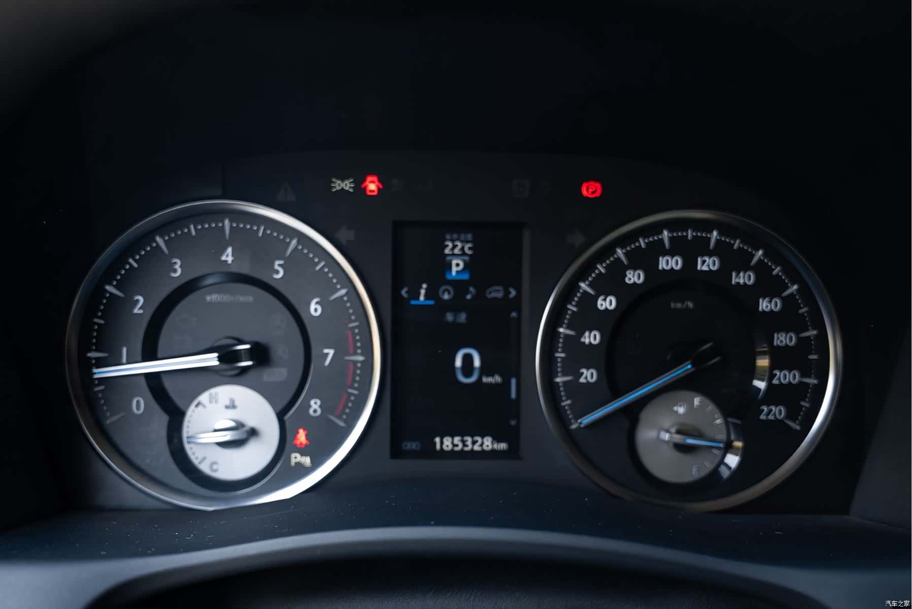 Toyota Alphard, 2016 11