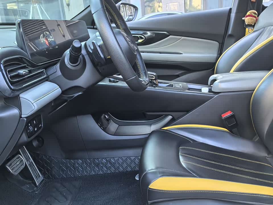 Trumpchi Shadow Leopard