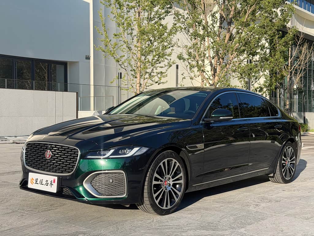 Jaguar XFL
