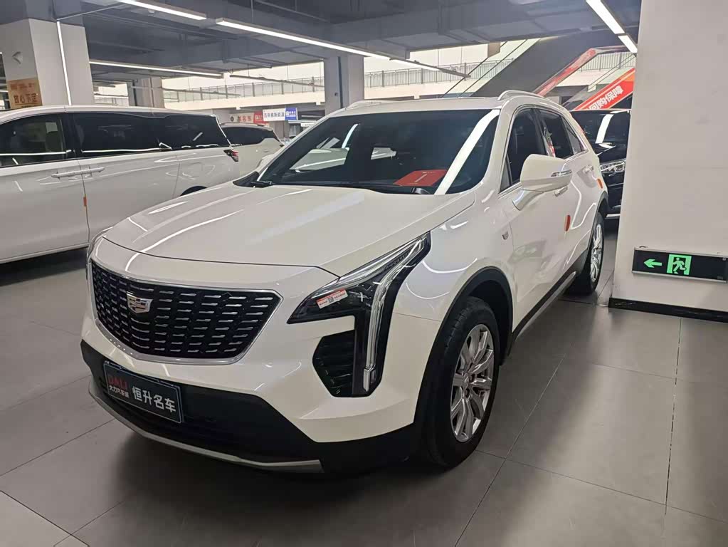 Cadillac XT4 2022 28T Luxury