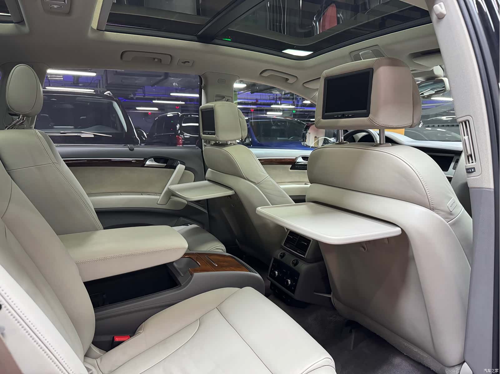 Audi Q7, 2010 34