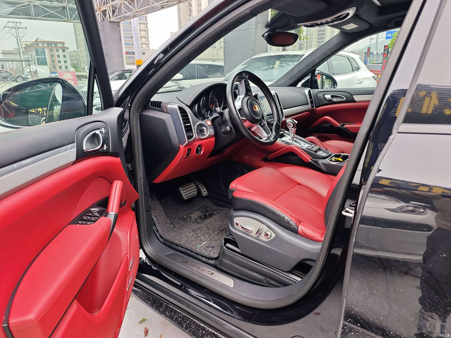 Porsche Cayenne, 2018 9