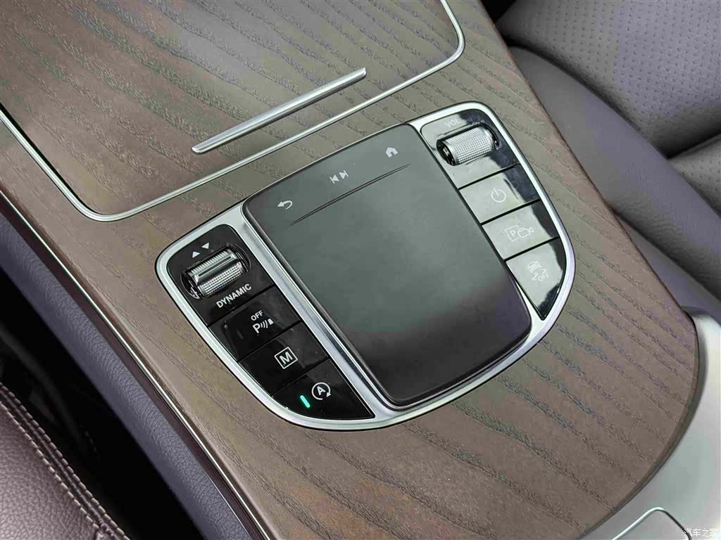Mercedes-Benz GLC, 2023 14