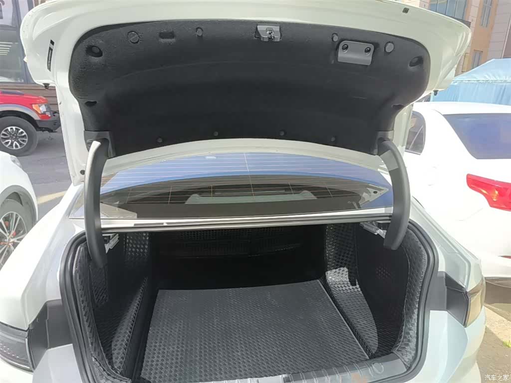 BYD Seal, 2025 19