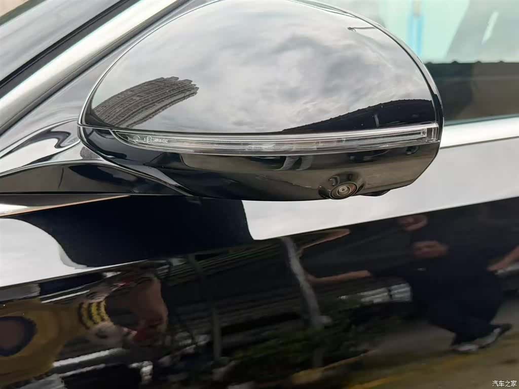 Mercedes-Benz E-Class, 2026 18