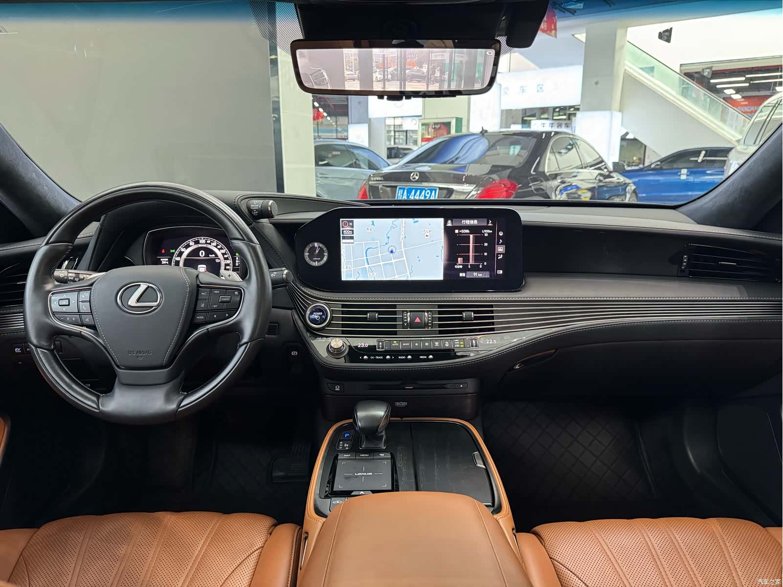 Lexus LS, 2021 10
